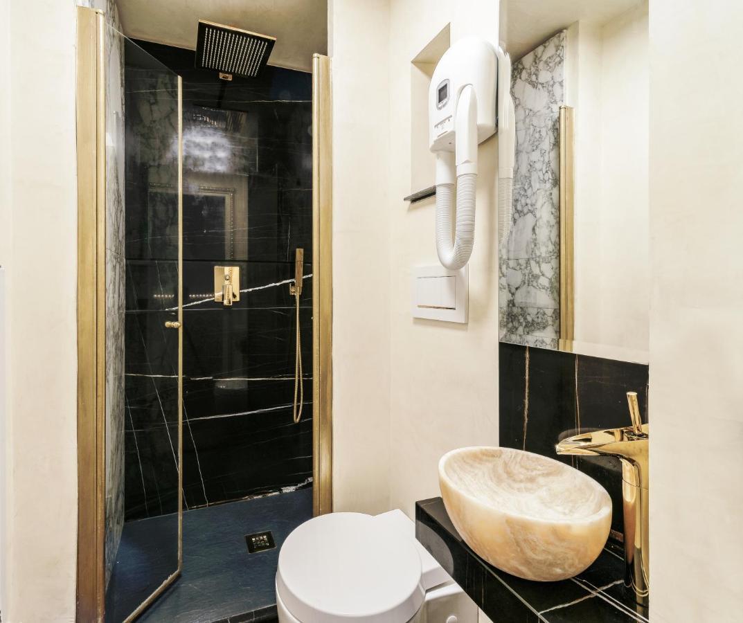 מילאנו Riviere Private Rooms Alla Scala מראה חיצוני תמונה