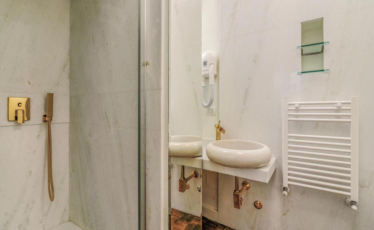 מילאנו Riviere Private Rooms Alla Scala מראה חיצוני תמונה